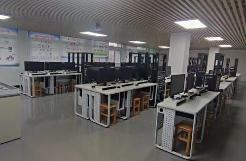 禪城區首家公辦技工學校招生啦！有為青年切勿錯過，專注計算機軟硬件領域點燃未來夢想